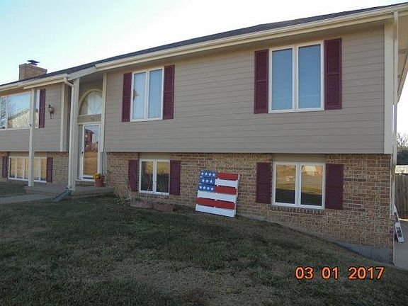 2nd image of 144 S Kiowa Ct