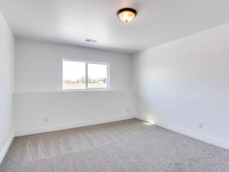 464 S Stoney Creek St — Photo 33