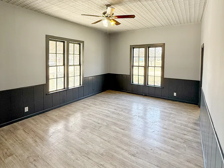 177 E Sweden St — Photo 11