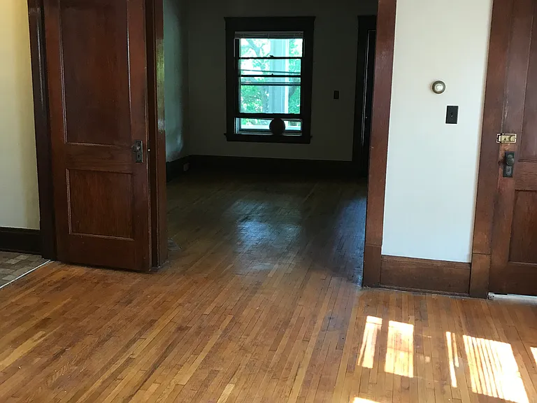8703 Sauer Ave #UP — Photo 4