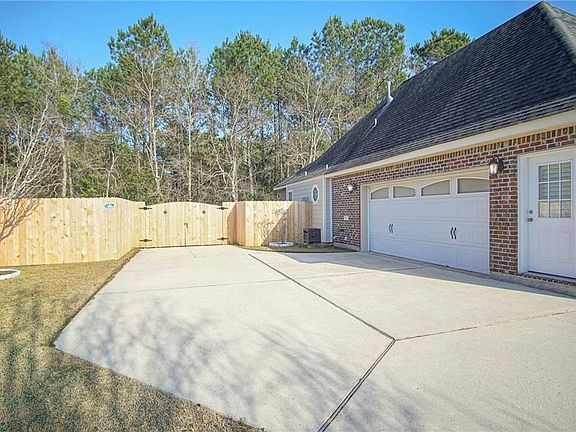4th image of 417 Millstone Ct