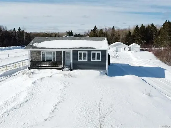 646 Principale, Petit Rocher, NB E8J 1T7