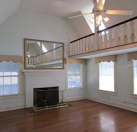 3rd image of 5009 W Dickens Ave