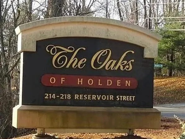 216 Reservoir St APT 208, Holden, MA 01520