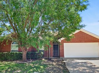 8008 Mourning Dove Dr, Arlington, TX 76002