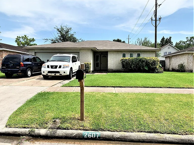 2607 Quiver Ln — Photo 1