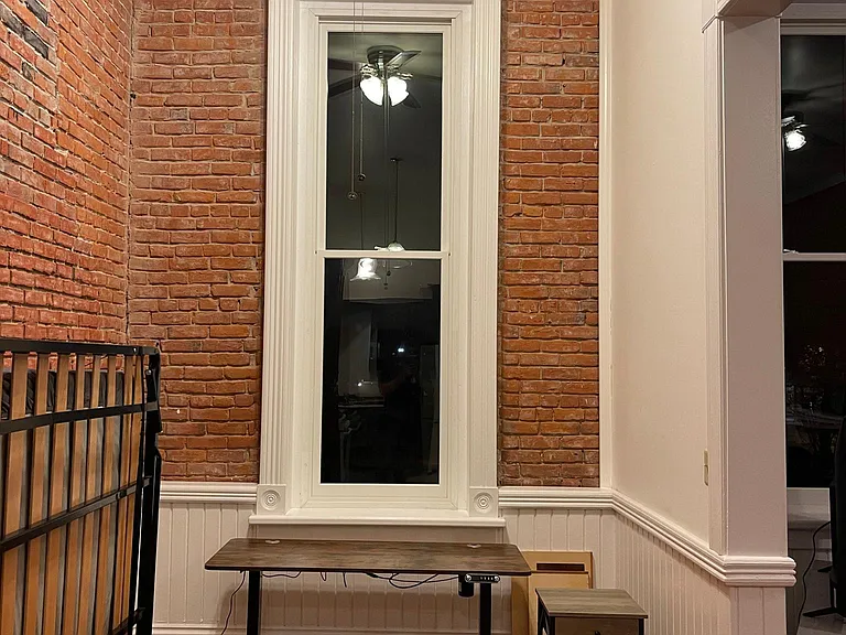 327 1st Ave NW #A — Photo 6