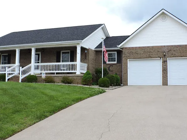 617 E Arrowhead Trl, Mount Sterling, KY 40353