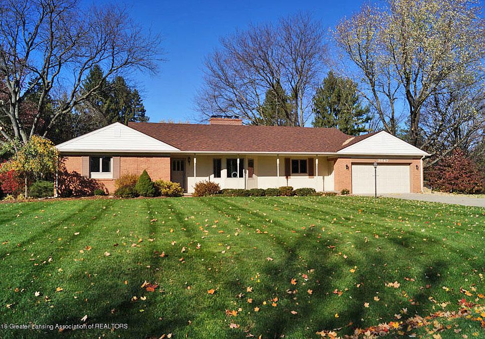 1st image of 3647 W Arbutus Dr