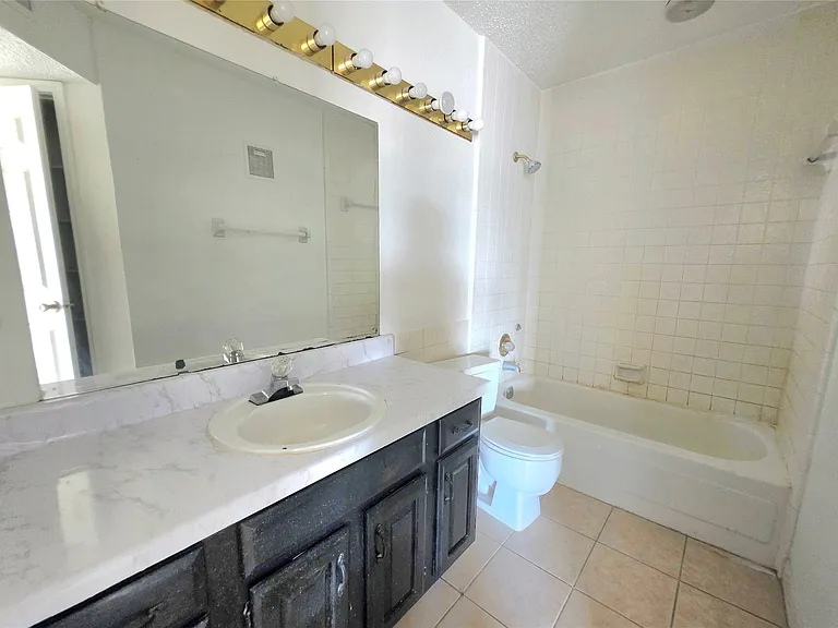 2826 S Bartell Dr #38 — Photo 18
