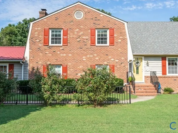 10712 Lunswood Rd, Chester, VA 23831