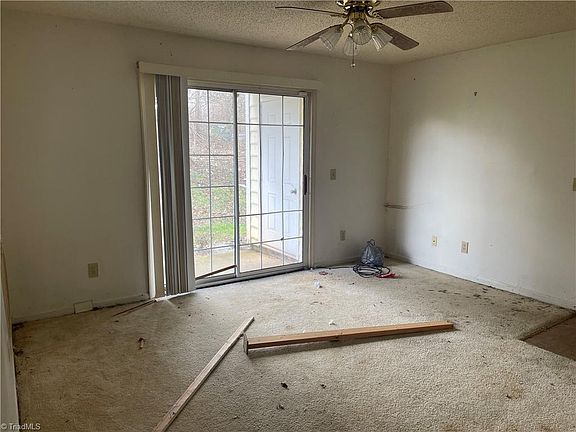 5th image of 519 Mystic Dr APT B