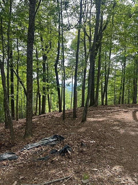 1st image of 4 Hamptons Knob Rd
