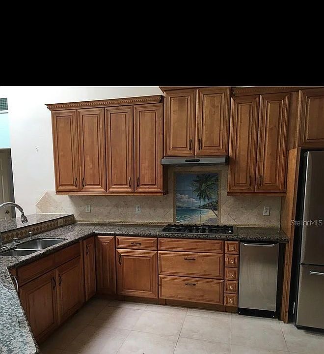 2nd image of 2906 Pembridge St