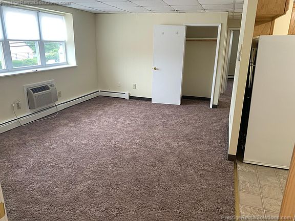 4th image of 1750 Washington St #12