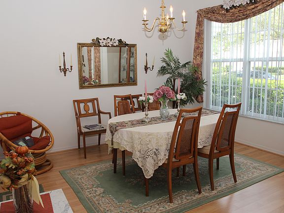 5th image of 8438 Idlewood Ct