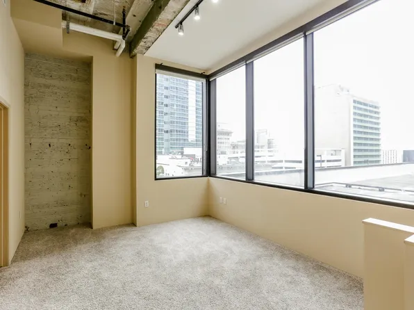 917 Main St APT 1101, Houston, TX 77002