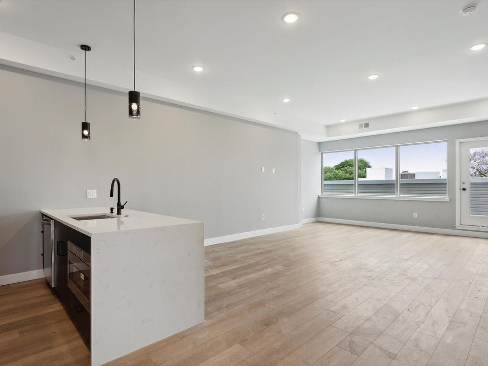 1st image of 1314 N Marston St #12