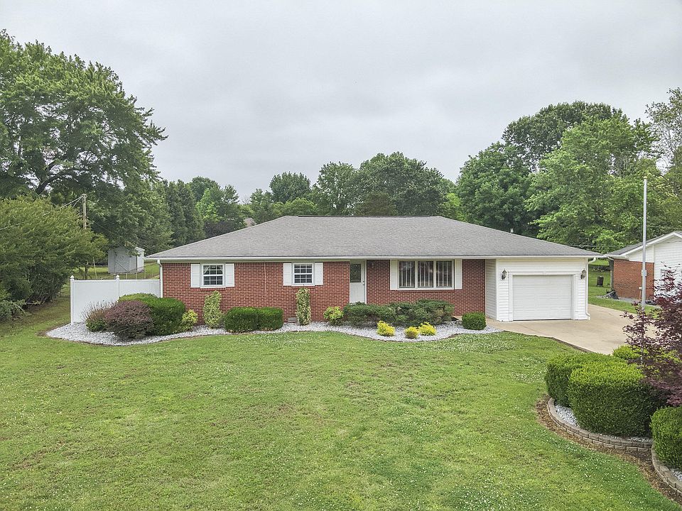 1st image of 245 Babbland Dr
