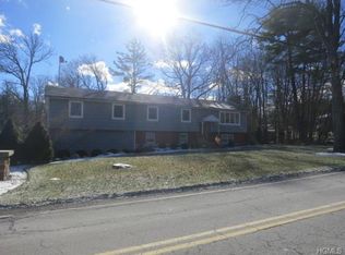 63 Smith Hill Rd, Airmont, NY 10952
