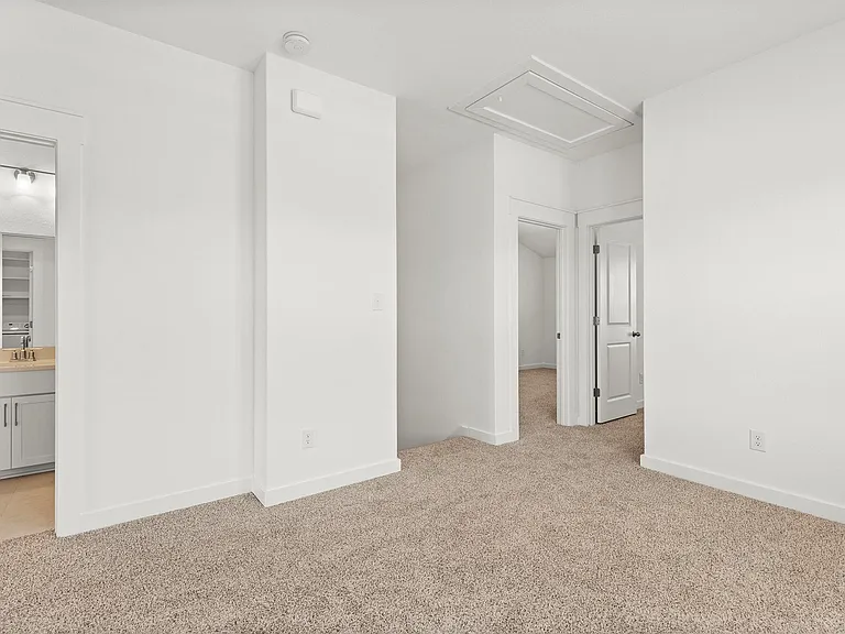 108 Hartson Dr — Photo 15