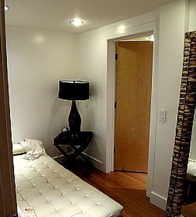 4th image of 1141 E 5th St