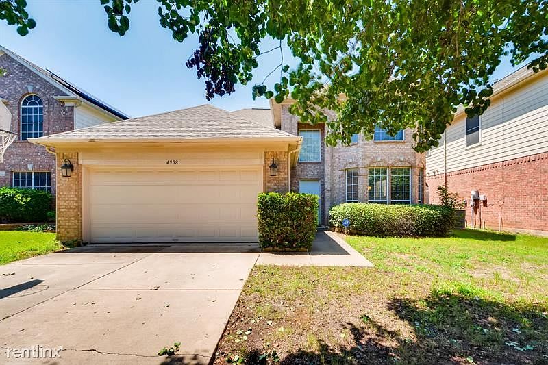 1st image of 4908 Park Brook Dr