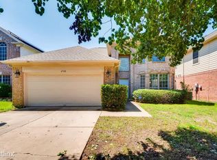 4908 Park Brook Dr, Fort Worth, TX 76137