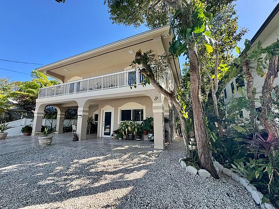 4th image of 27 Abaco Rd