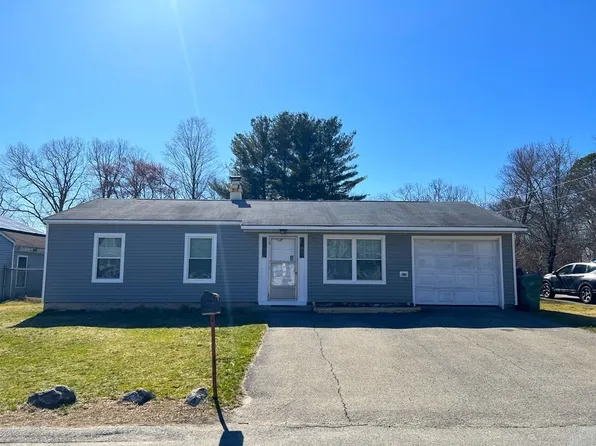 60 Lisa Ln, Lowell, MA 01854