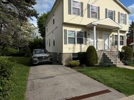 526 4th Ave, Pelham, NY