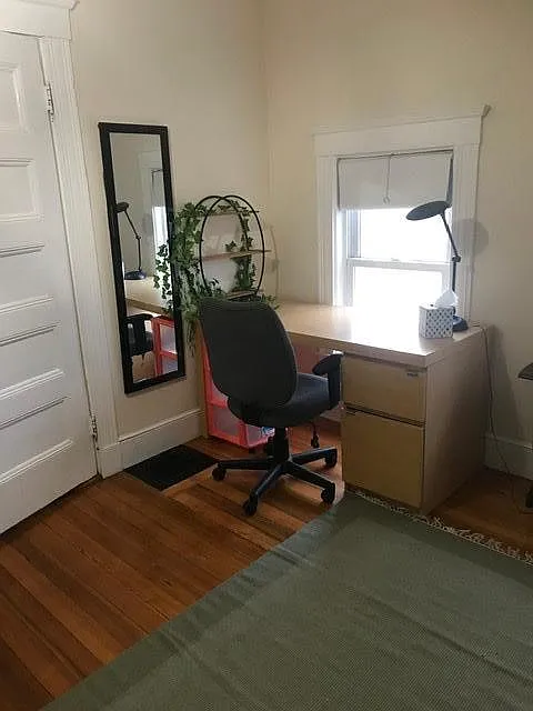 28 Berkeley St #1