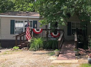 515 River Ridge Dr, Macks Creek, MO 65786