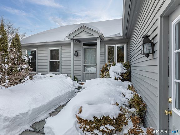 3rd image of 19 Juniper Meadow Road #19