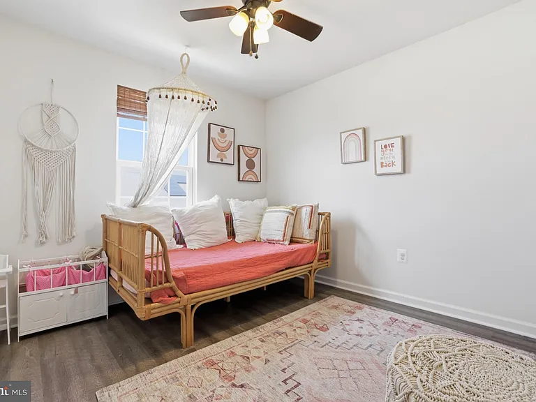 5319 Holley Oak Ln — Photo 16