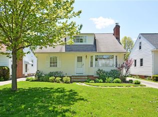 16435 Parklawn Ave, Middleburg Heights, OH