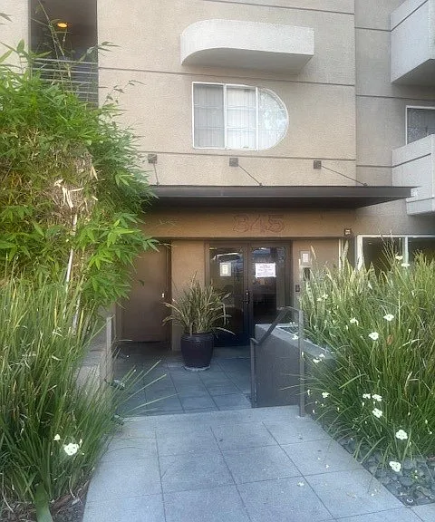 345 S Alexandria Ave #307 — Photo 1