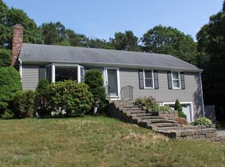 256 Oakland Rd, Hyannis, MA 02601