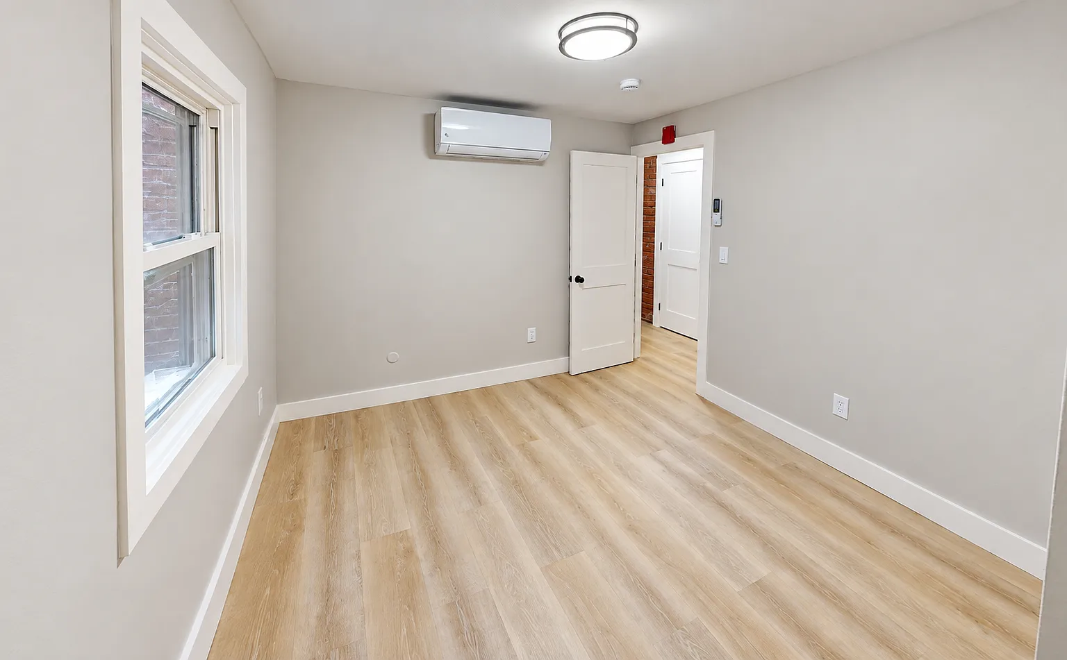 65 Franklin St — Photo 3