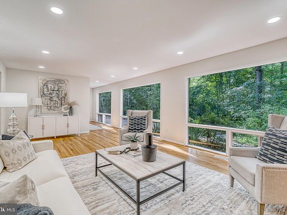 4th image of 3105 Wessynton Way