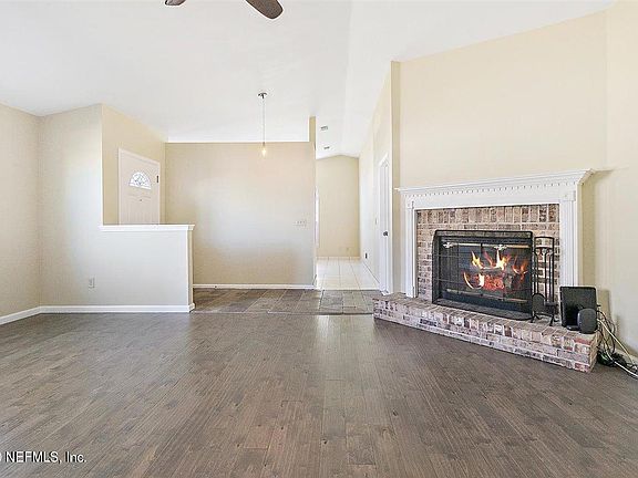 5th image of 176 Vista Grande Dr