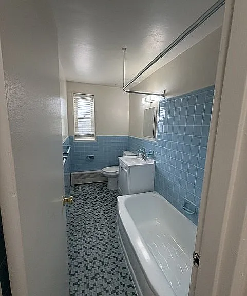 769 3E Bathroom