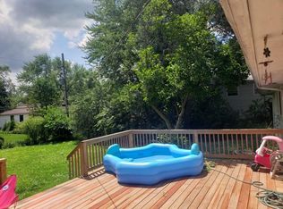 2507 Magnolia Ln, Lindenhurst, IL 60046