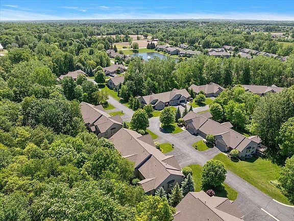 5th image of 4961 Barnsley Dr