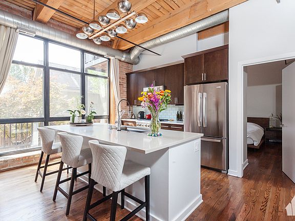 5th image of 1750 N Wolcott Ave #108W