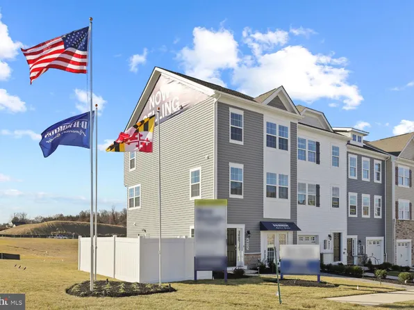 8343 Dieter Dr, Rosedale, MD 21237