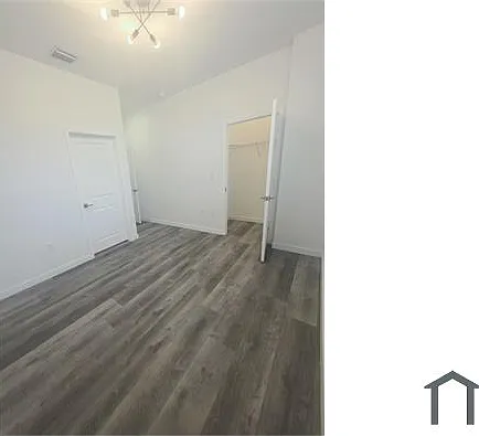 540 NE 5th Ln — Photo 15