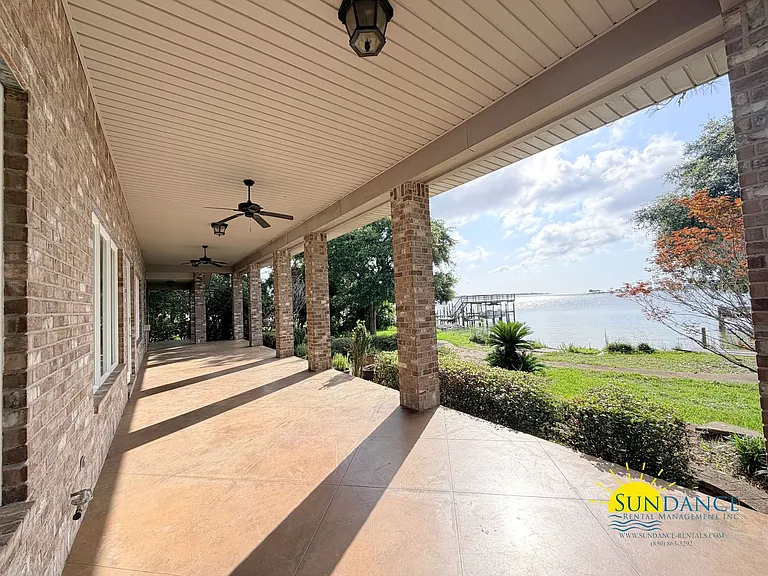 249 Beachview Dr — Photo 40