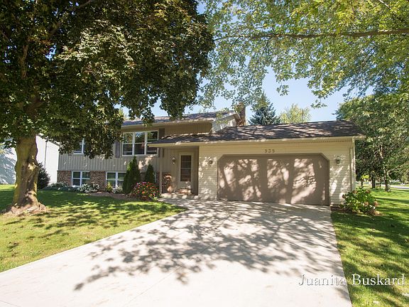 2nd image of 939 E 12th St