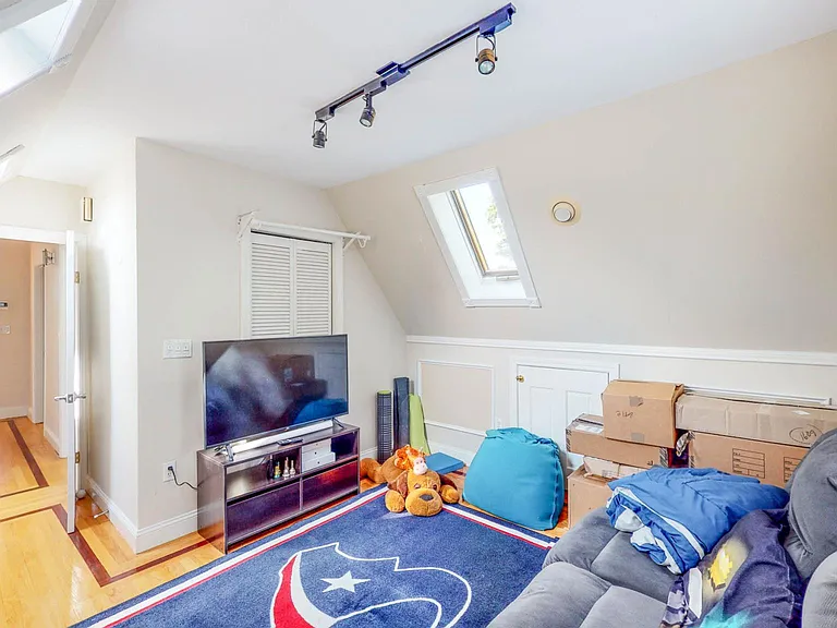 8 North St #2 — Photo 42